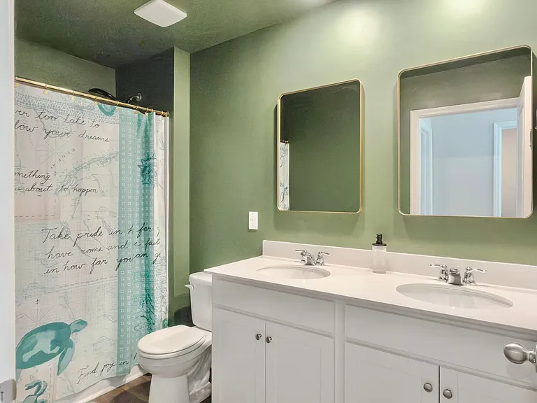 298 Watersglen Dr — Photo 21