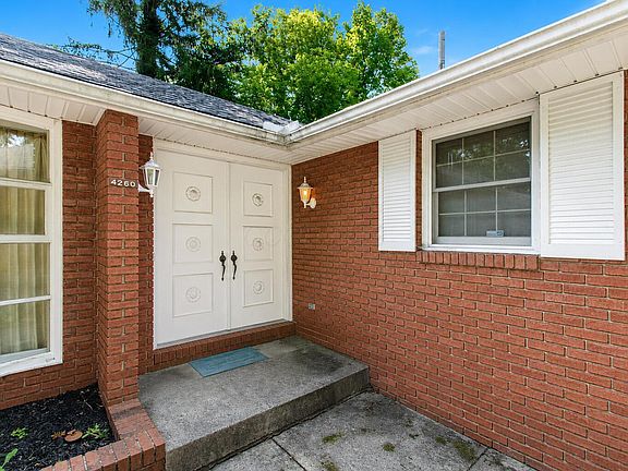 5th image of 4260 Oxford Dr