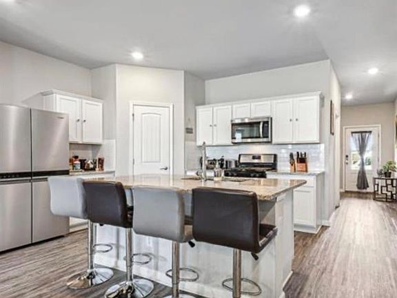 4th image of 5129 Clarkston Grove Dr
