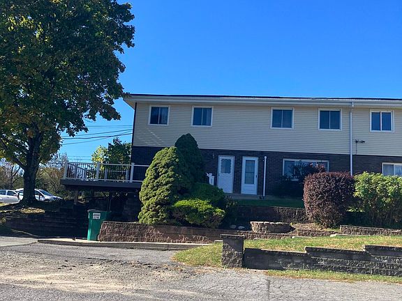 2nd image of 881 Albany Post Road Unit #10