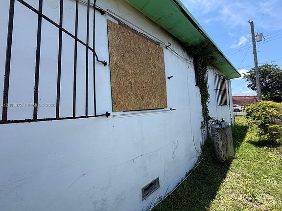 5th image of 1810 NW 55th St