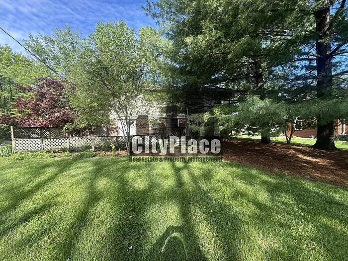 7211 Lesley Ave — Photo 5