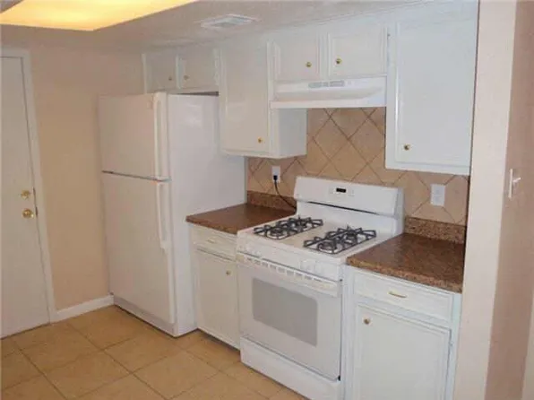 12606 Sandy Hook Dr, Houston, TX 77089