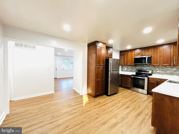 322 Marganza S, Laurel, MD 20724