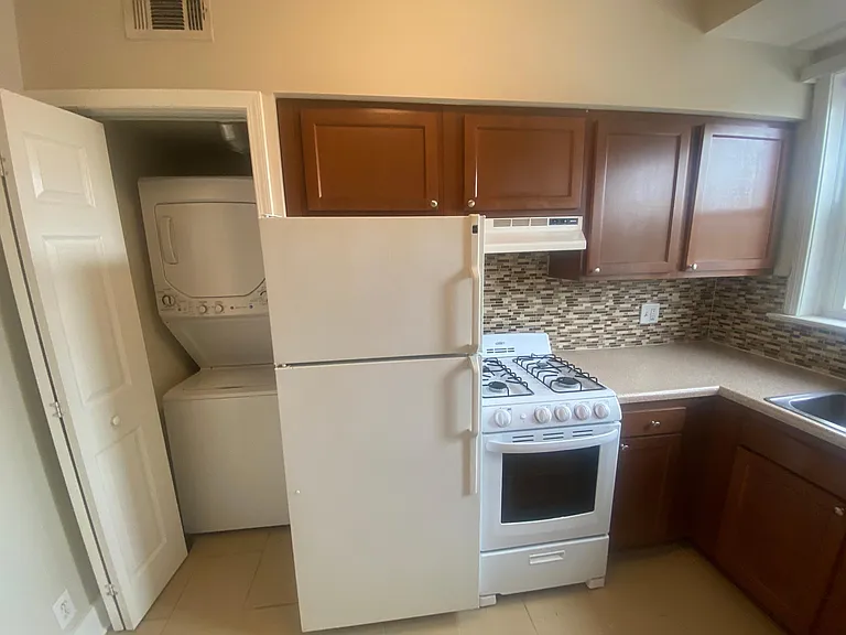 402 S Brentwood Blvd #22 — Photo 6