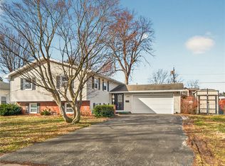 100 Edgebrook Ln, Rochester, NY 14617