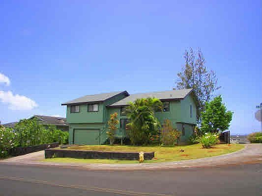 Large Corner Lot of 9,158 sq.ft. with 2,000 sq. ft. of living  