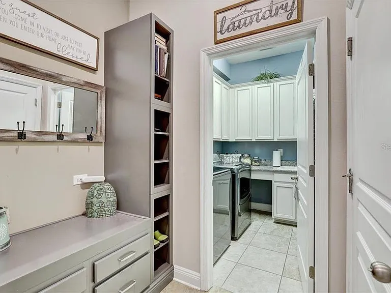 7209 Meeting House Ln — Photo 32