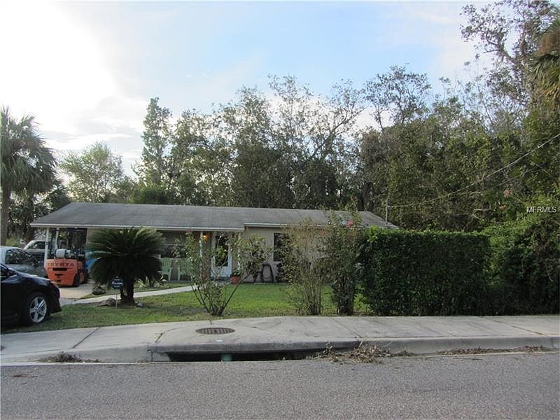 1st image of 598 Aulin Ave