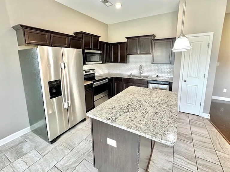 6283 Darwood Dr — Photo 4