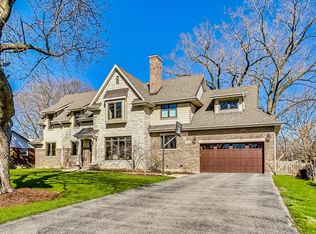 211 S Maple Ln, Prospect Heights, IL 60070