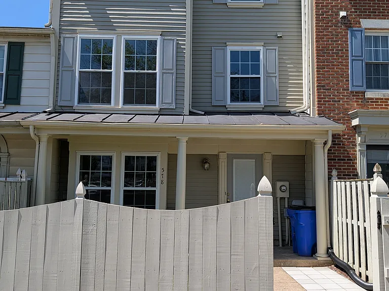 578 Hollyberry Way — Photo 9