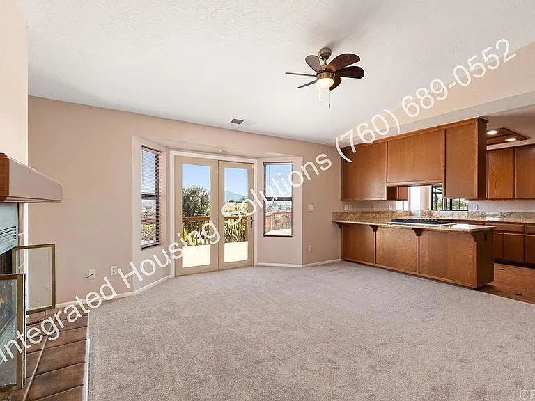 945 Pinon St — Photo 8