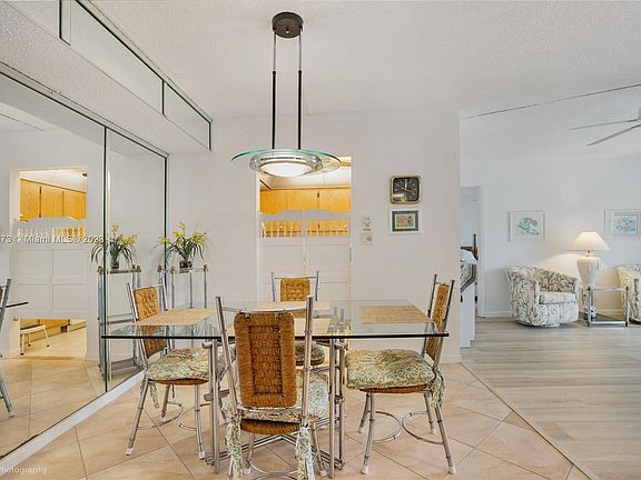 3rd image of 700 SE 2nd Ave APT 318
