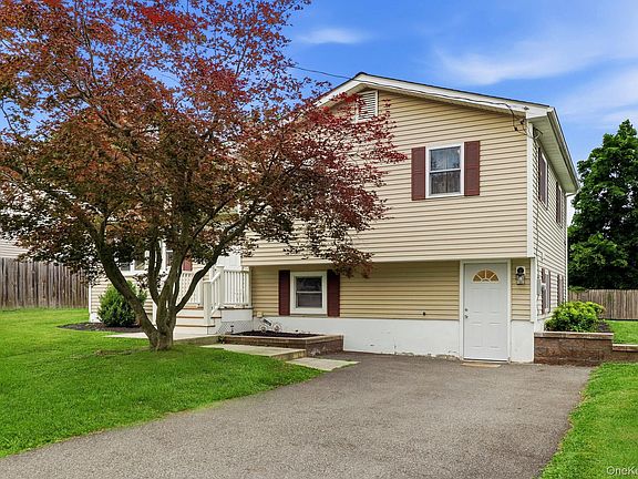 3rd image of 47 Riverview Drive