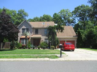 100 Shady Oak Dr, Egg Harbor Township, NJ 08234