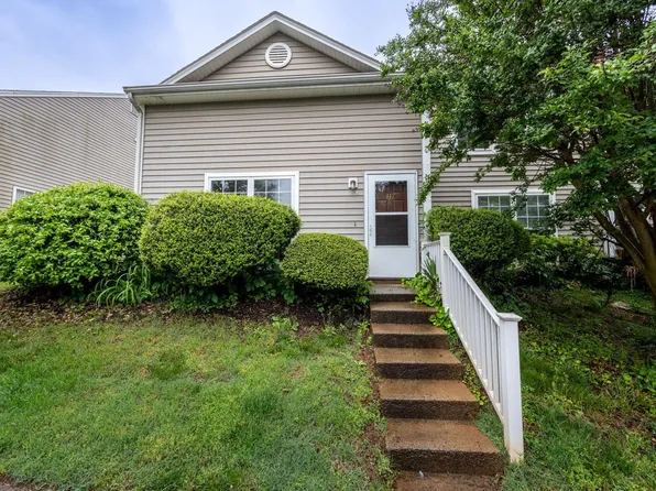 117 Greenwich Ct, Charlottesville, VA 22902