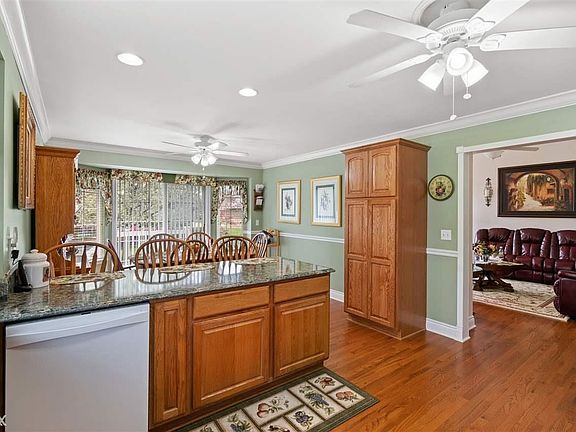 5th image of 13582 Trotters Ln