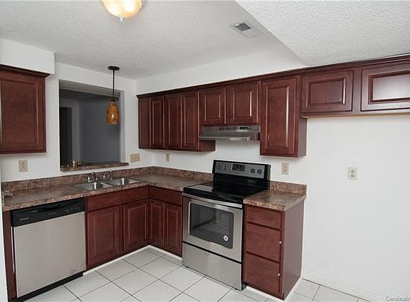 2nd image of 5326 Fair Wind Ln