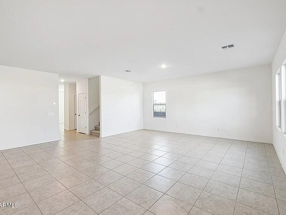 4th image of 47236 W OLD TIMER Road