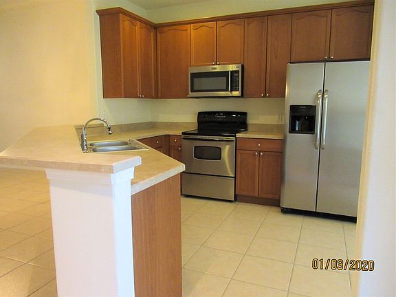 3rd image of 190 Sedona Cir