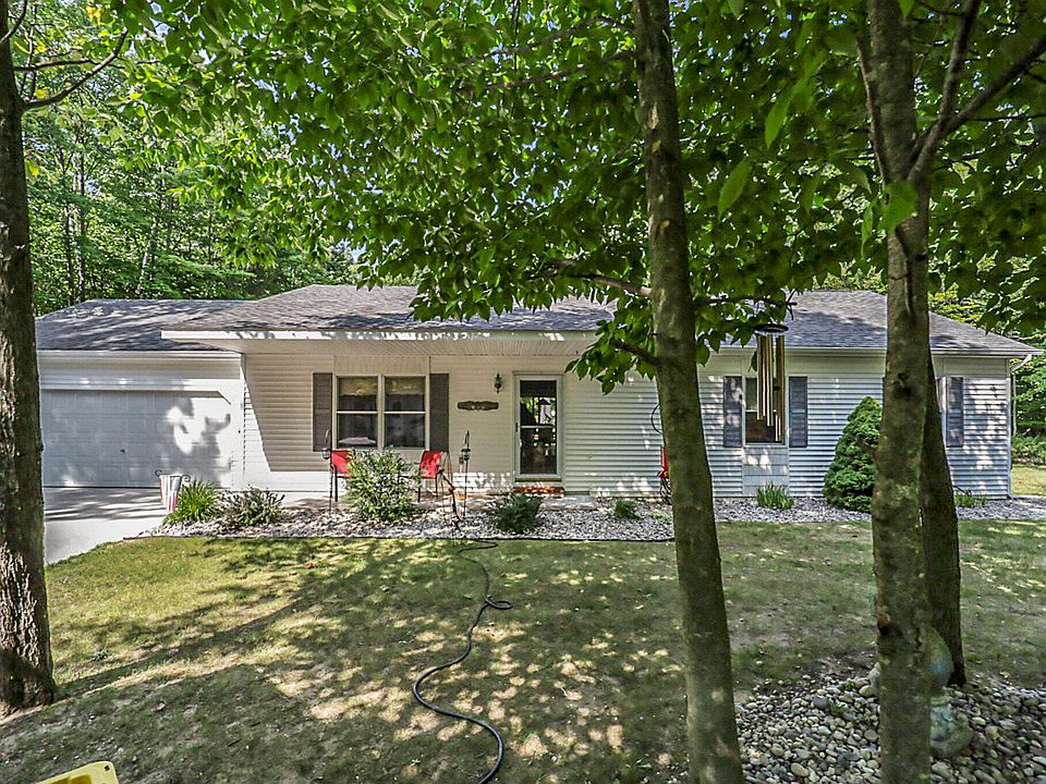 6784 Ferngrove Ct Gaylord MI 49735 Zillow