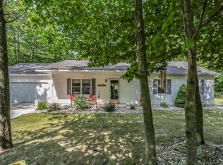 6784 Ferngrove Ct, Gaylord, MI 49735