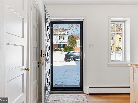 4th image of 107 Upnor Rd