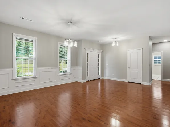 305 NW Palomino St, Bentonville, AR 72712