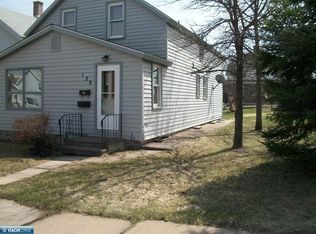 129 5th St SW, Chisholm, MN 55719