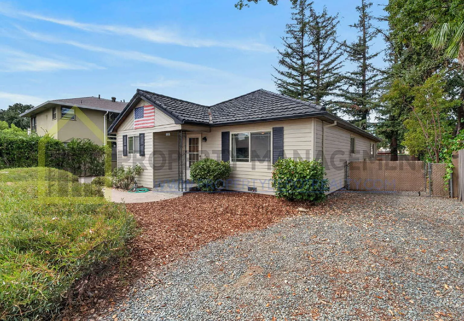 3 bed, 2.5 bath, 1440 sqft, $2,595 — Photo 3