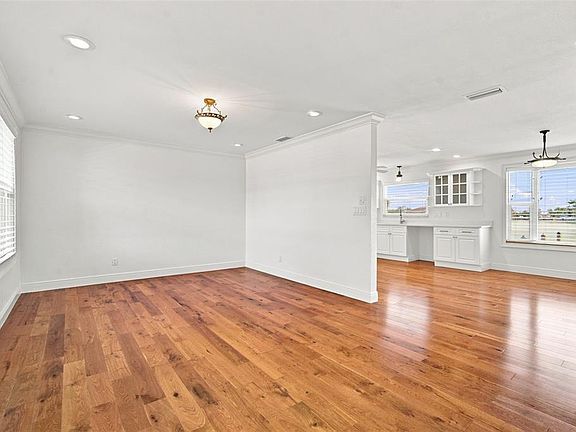 5th image of 13155 BOCA CIEGA AVENUE