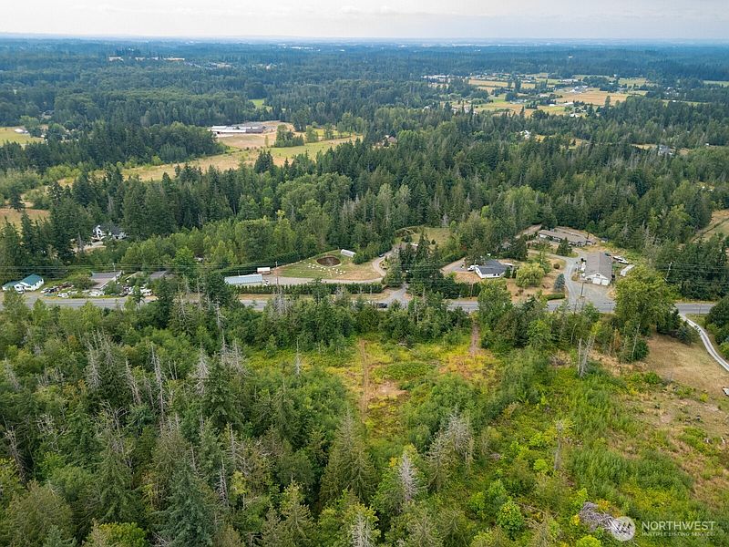 2nd image of 3100 Mount Baker Highway