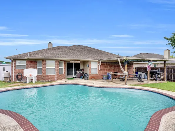 1623 Bertram Dr, Mansfield, TX 76063