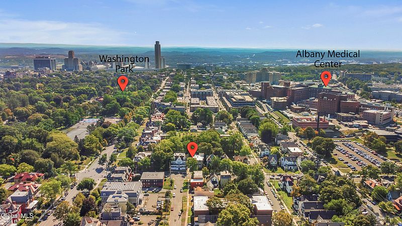 4th image of 102 S Lake Avenue