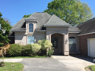 32856 Fox Run Dr, Walker, LA 70785