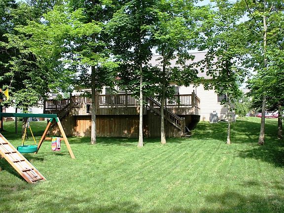 2nd image of 993 Gray Dr