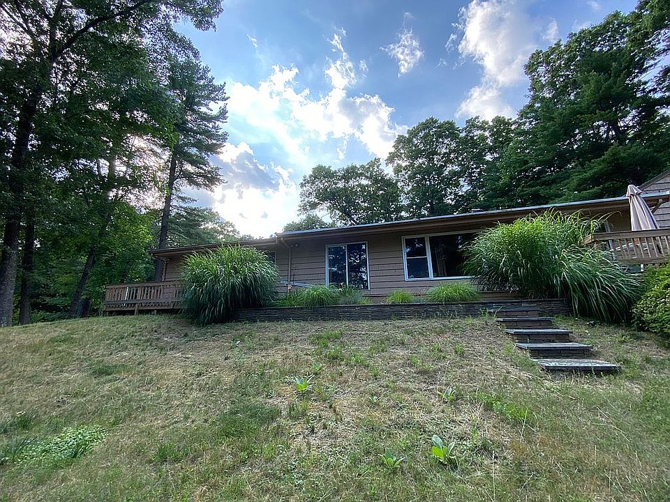 172 Cochituate Rd, Wayland, MA 01778 | Zillow