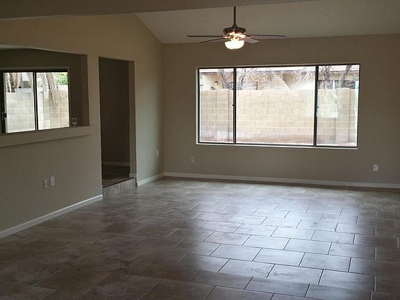 3rd image of 5012 W Christy Dr