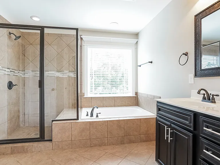 104 Claymore Dr — Photo 12