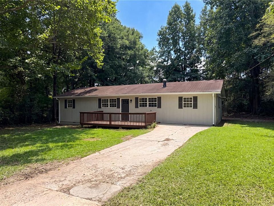 1st image of 3704 Meadowview Dr