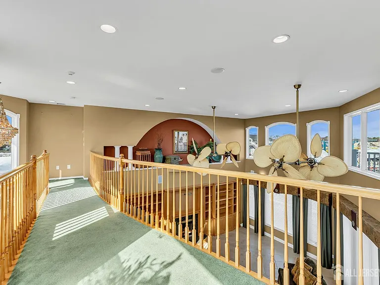 3110 Windsor Ave — Photo 25