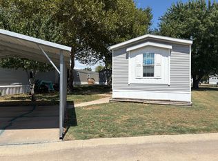 2 E Apache Dr #A002, Wichita, KS 67219