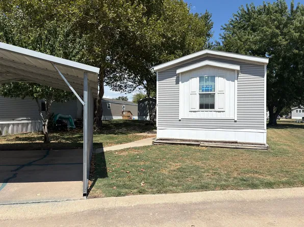 2 E Apache Dr #A002, Wichita, KS 67219