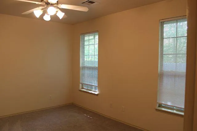 635 Sisken Ct — Photo 20
