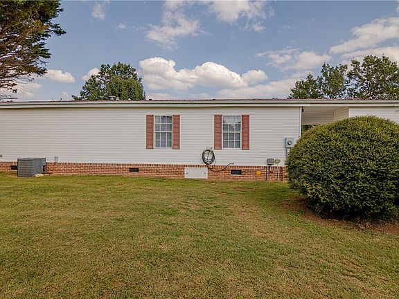 4th image of 108 Lauren Flynn Dr