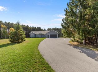 N2142 Schacht Rd, Marinette, WI 54143