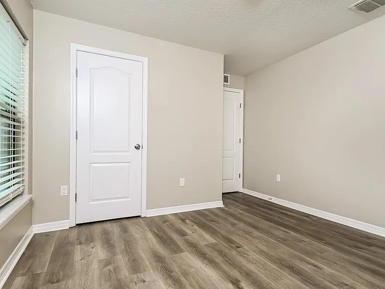 920 Wynnmere Walk Ave — Photo 7