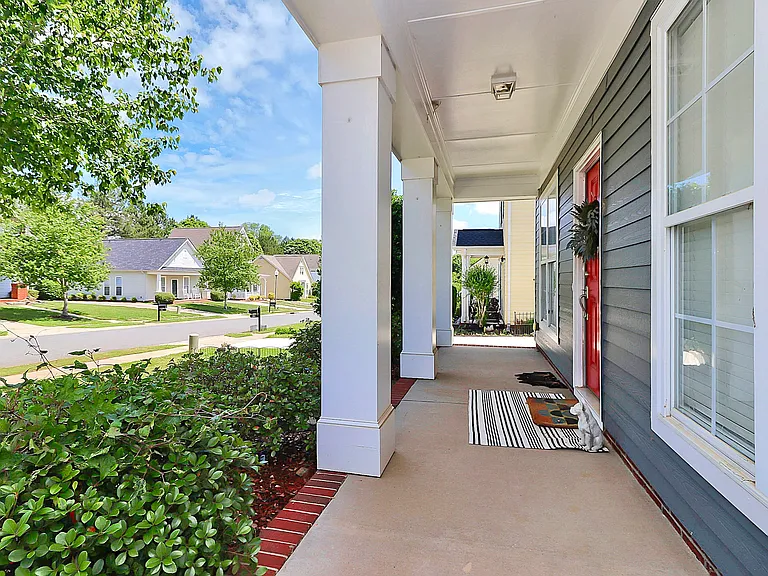 2035 Golden Ridge Ln — Photo 8