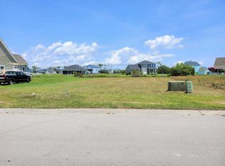 1714 Olde Farm Rd, Morehead City, NC 28557